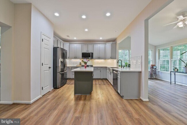 Building Photo - 5907 Tulloch Spring Ct