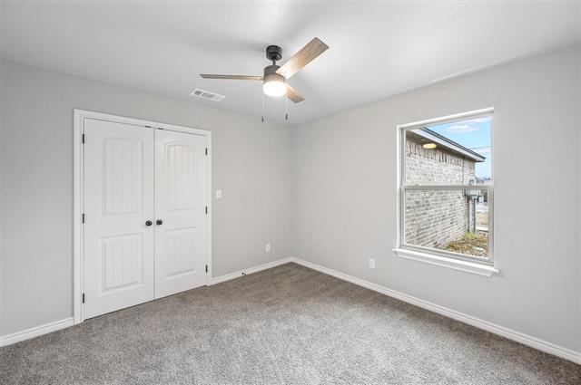 Building Photo - 228 St Charles Dr