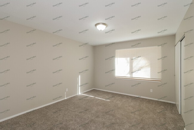 Building Photo - 8115 E 88th St