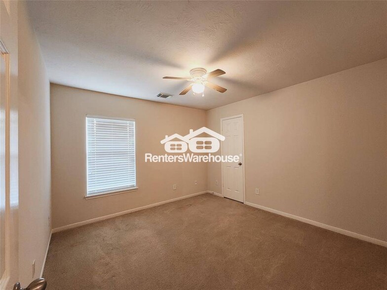 Building Photo - 16915 Melvin Oaks Ct