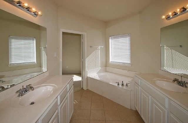 Building Photo - 7793 Glasshouse Walk