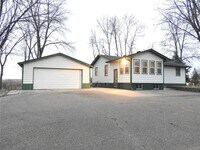 Building Photo - 724 6th St N