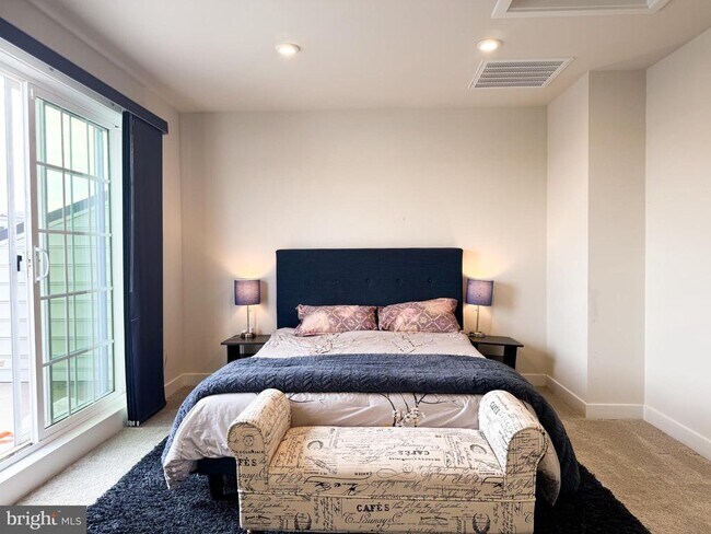 Building Photo - 24604 Cervelo Ter