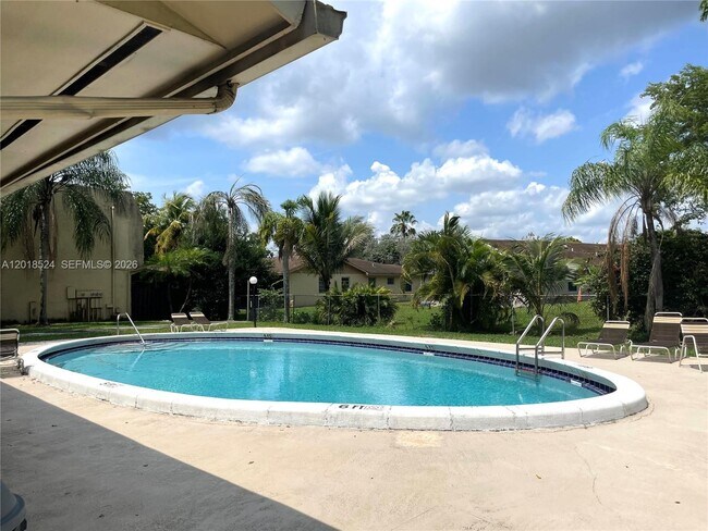 Building Photo - 7175 Nova Dr
