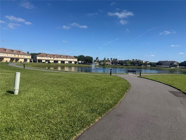 Building Photo - 2970 Ashland Ln S