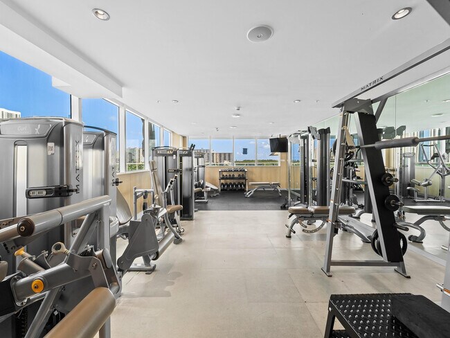 Building Photo - 701 N Fort Lauderdale Beach Blvd