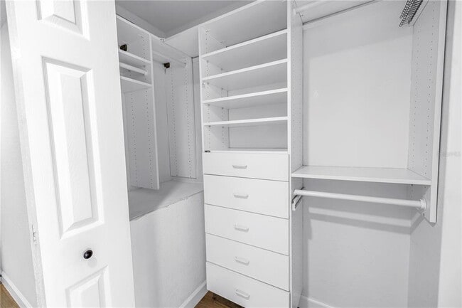 Building Photo - 9613 Tara Cay Ct