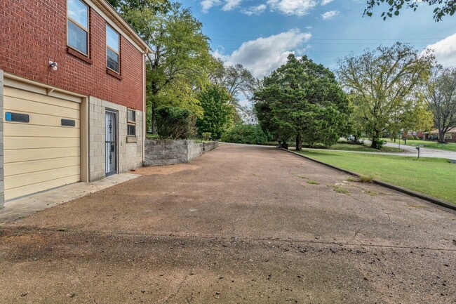 Building Photo - 314 Woodberry Dr