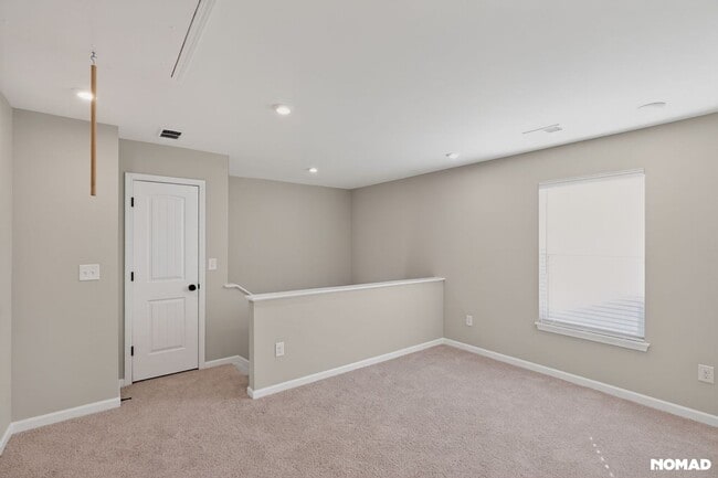 Building Photo - 102 alpine ct