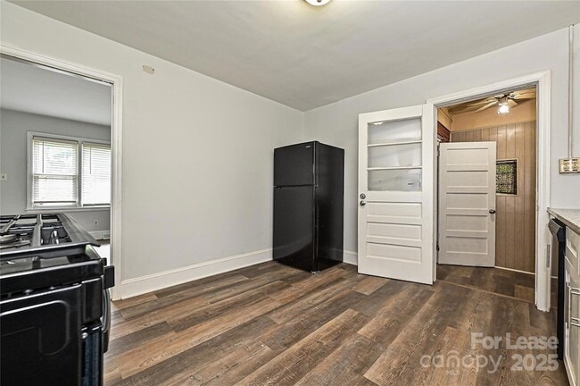 Building Photo - 2256 Kilborne Dr