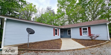 Building Photo - 2485 Michelle Dr