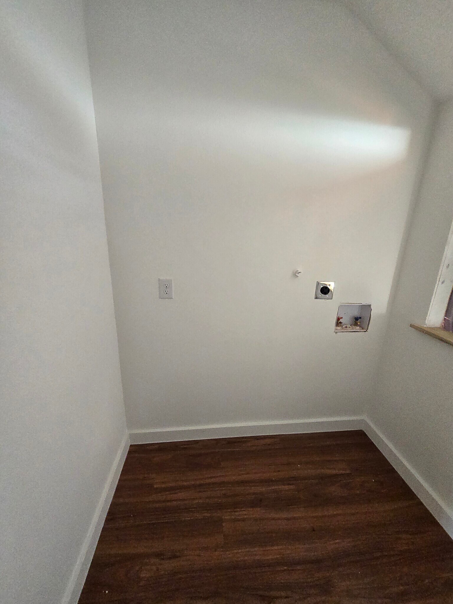 Building Photo - 906 King Ave