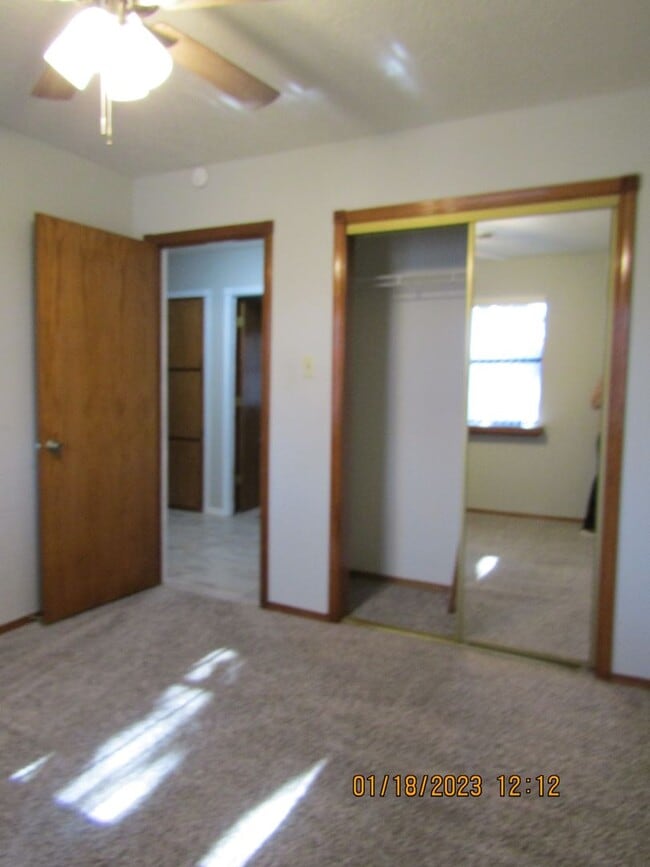 Building Photo - Great Home Located on the Eastside/Sungate...