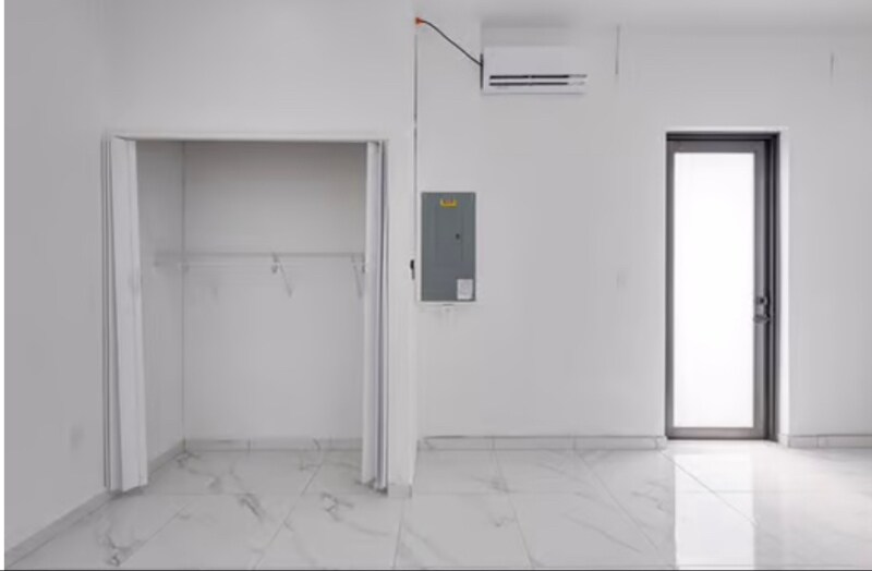 Building Photo - 134 Fox Ave