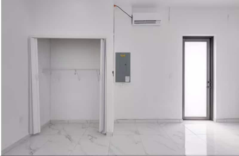 Building Photo - 905 Wabasso Ct