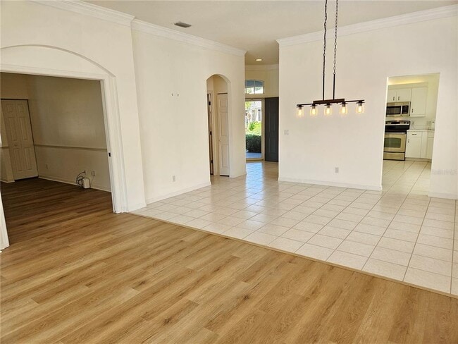 Building Photo - 835 Chalmers Dr