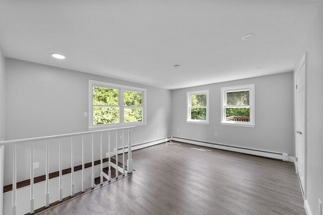 Building Photo - 45 Fottler Rd