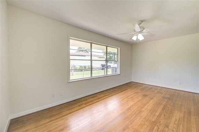 Building Photo - 10111 Fonville Dr