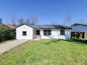 Building Photo - BEAUTIFUL 4 BEDROOM LEASE HOME IN HOUSTON....
