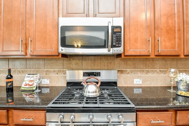 Building Photo - 26302 Sandahl Ct