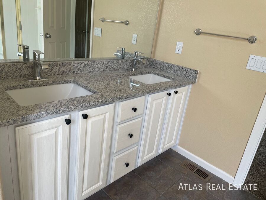 Building Photo - 4500 Campden Ct