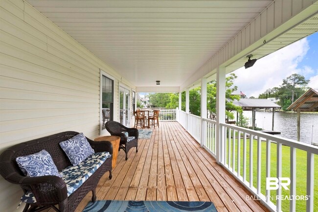 Building Photo - 15851 Keeney Dr