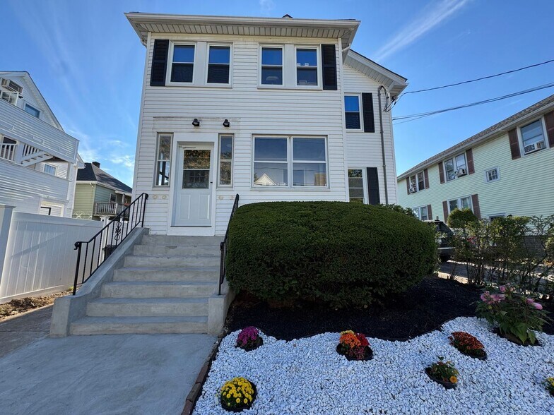 Primary Photo - 324 Arlington St