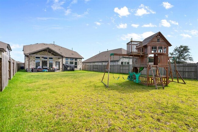 Building Photo - 2405 Bayrose Dr
