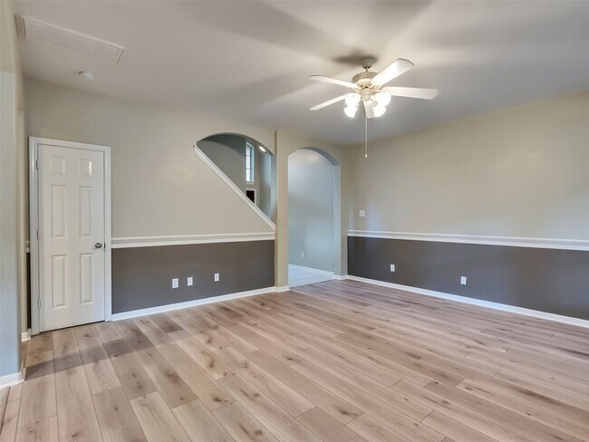 Building Photo - 94 Cornflower Dr