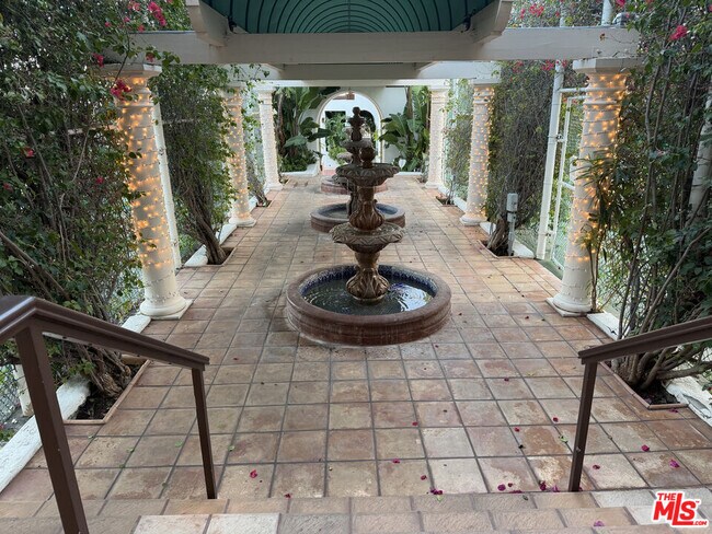 Building Photo - 26664 Seagull Way