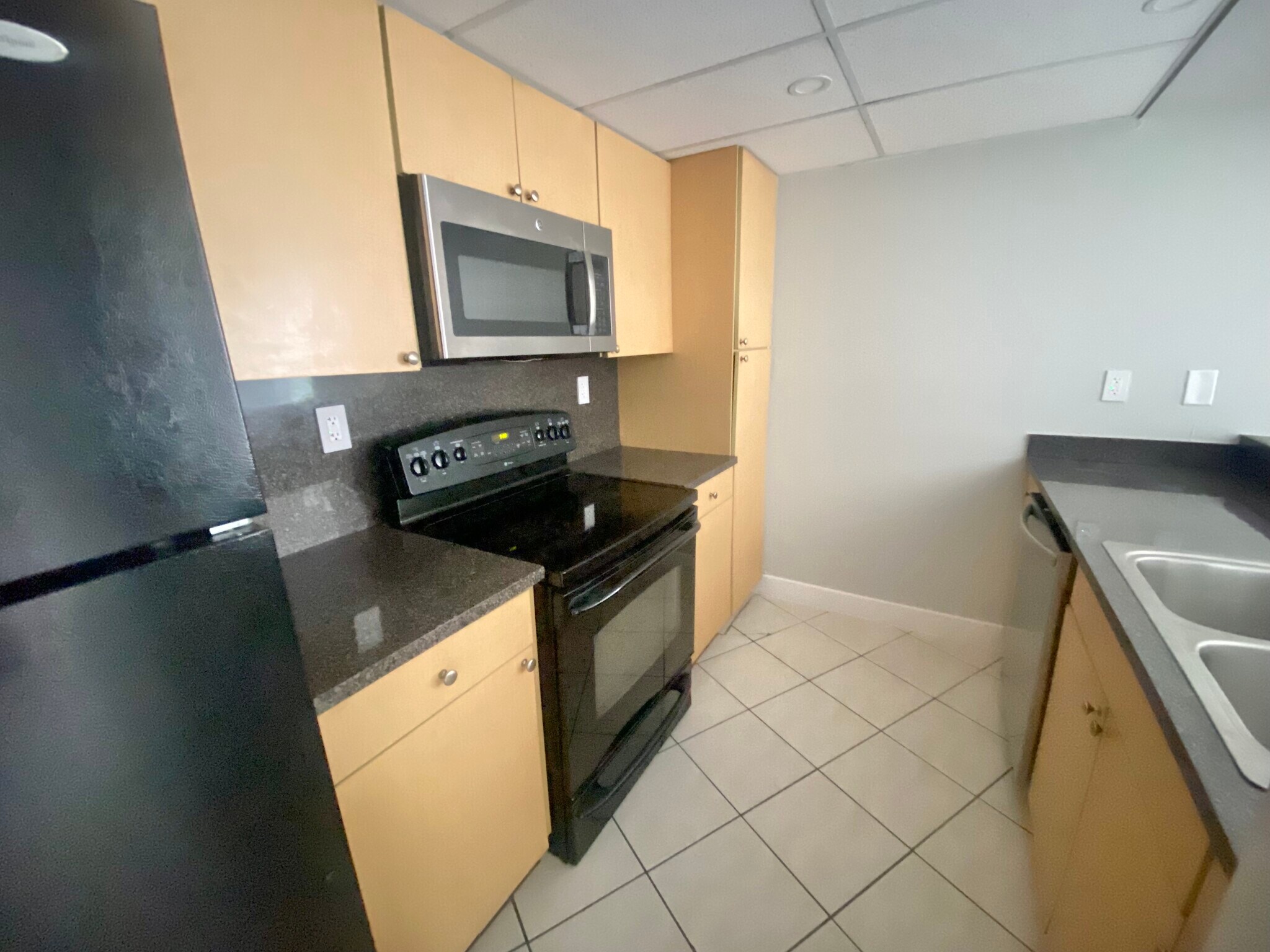 Building Photo - 7125 NW 186th St