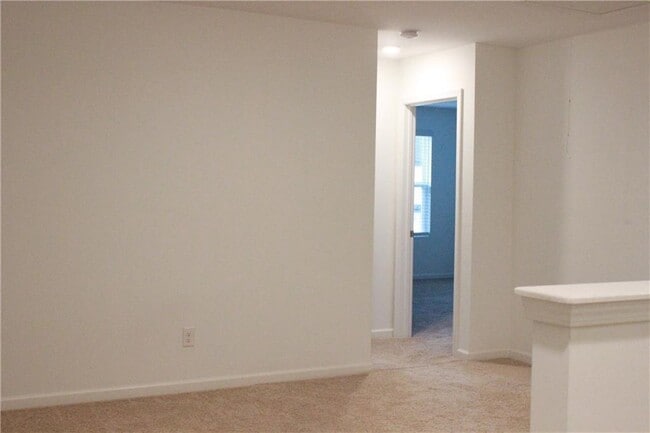 Building Photo - 5920 Osgood Pl