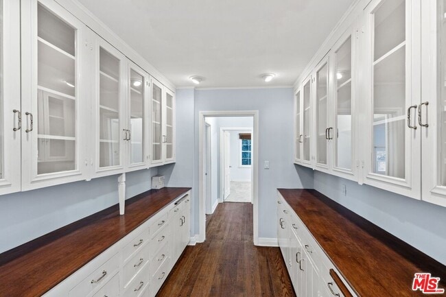 Building Photo - 905 Napoli Dr