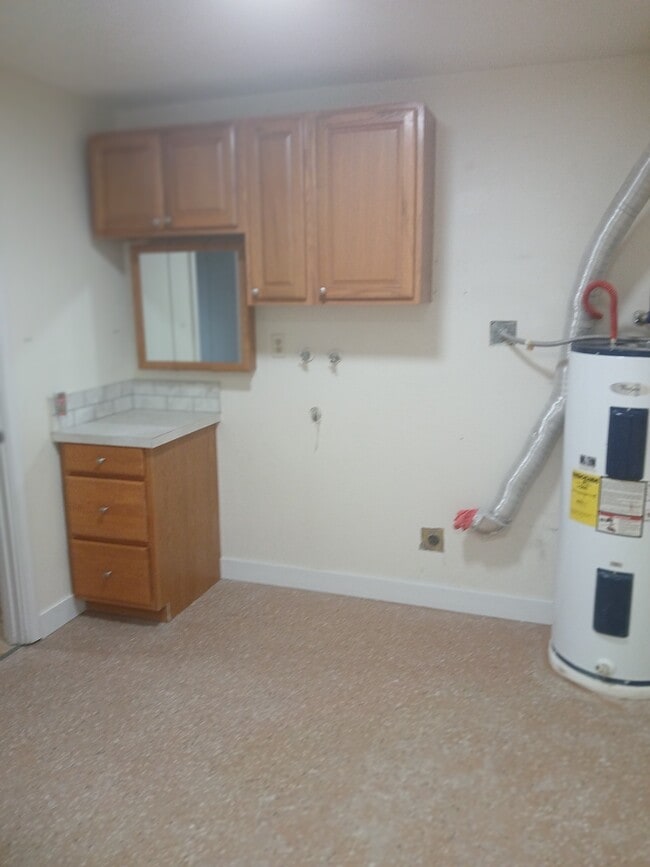 Building Photo - 7622 Chinook Ave