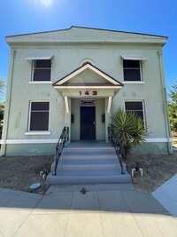 Building Photo - Glenn