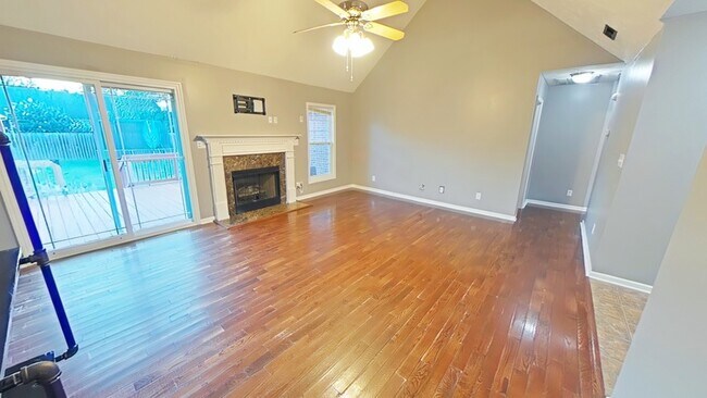 Building Photo - 151 Spring Valley Dr