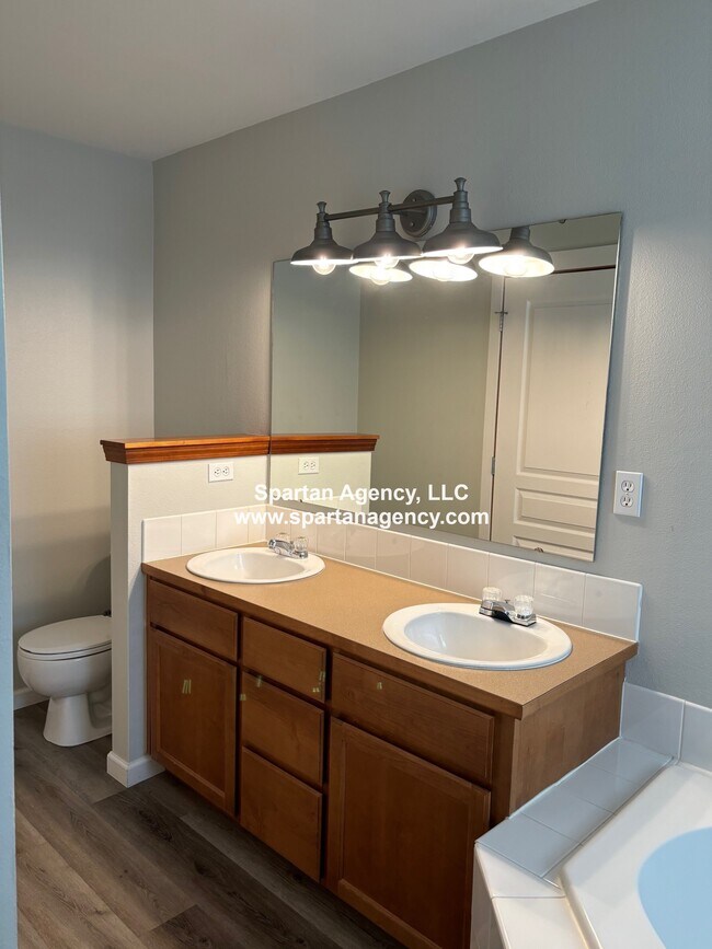 Building Photo - 21514 104th Street Ct E