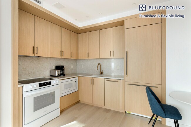 Building Photo - 525 Pacific St