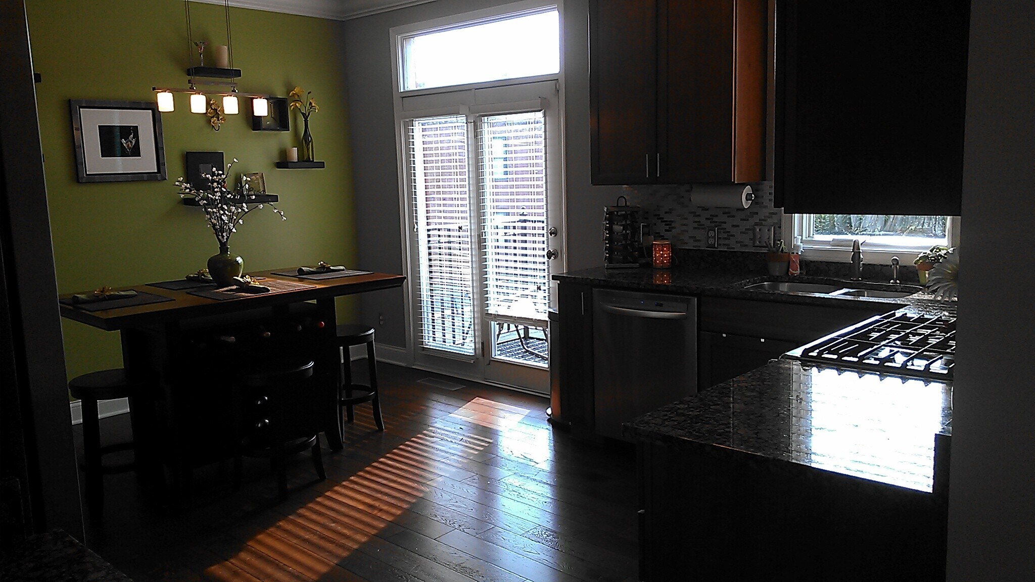 Kitchen - 524 Allard Pl