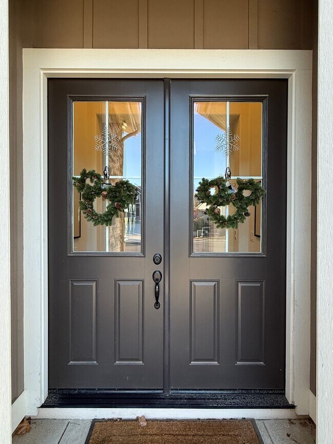 Building Photo - Executive Single-Story Living in Vintage Ranch/Rice Ranch Community