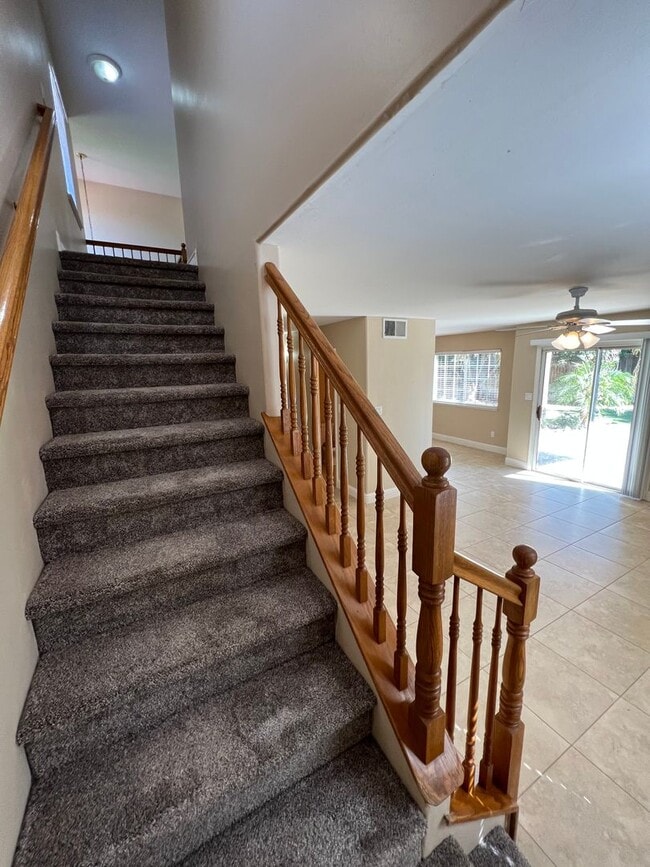 Building Photo - 5504 Pine Canyon Dr