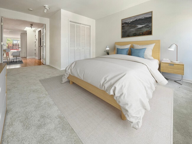 Building Photo - 1135 Olive St