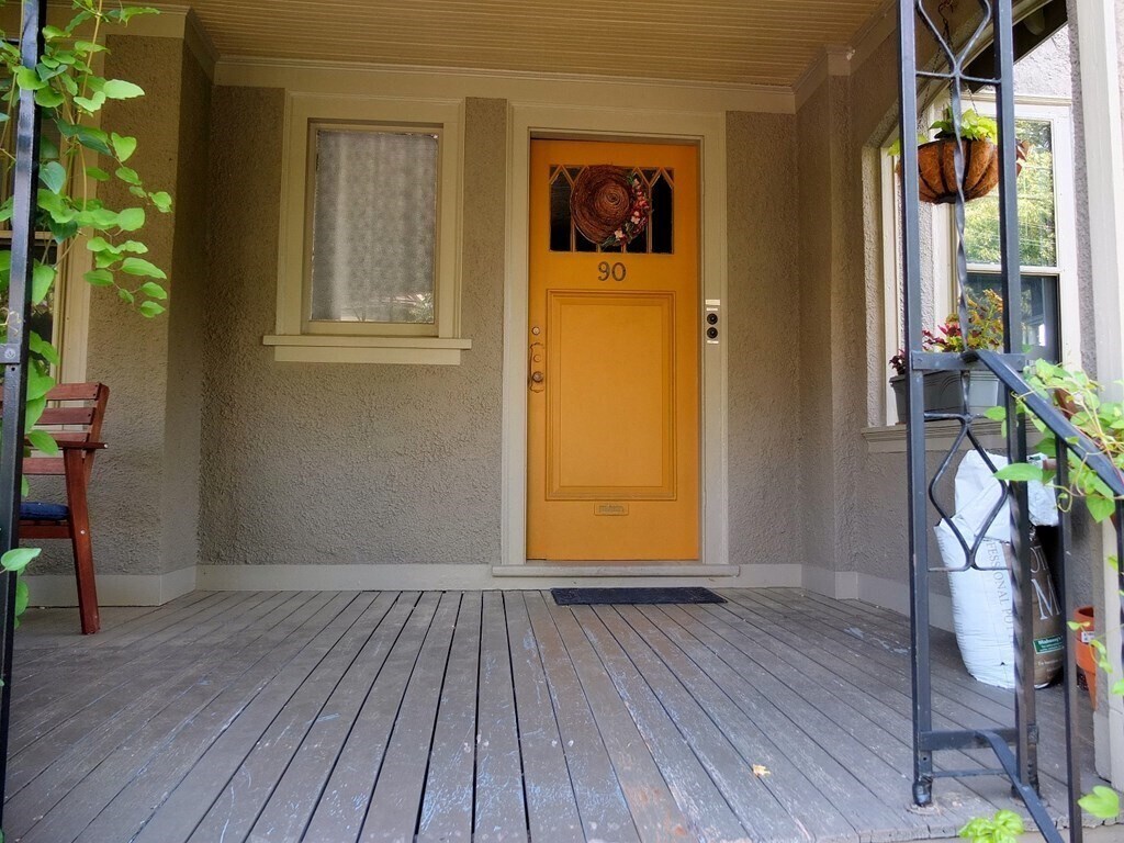 Building Photo - 90 Orchard St