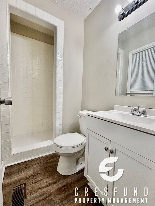 Building Photo - Commuter’s Dream! Gorgeous 3BR/2BA Home by...