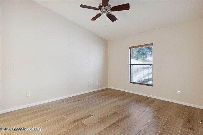 Building Photo - 1030 Luminary Cir