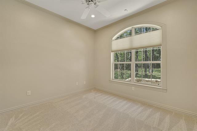 Building Photo - 10111 Bluffview Cir