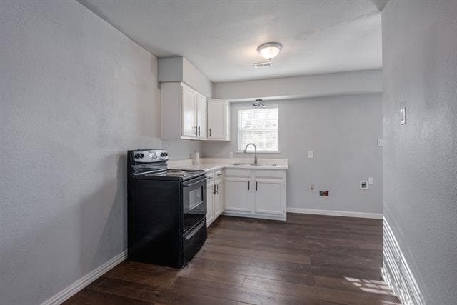 Building Photo - 2824 Lockhart Ave