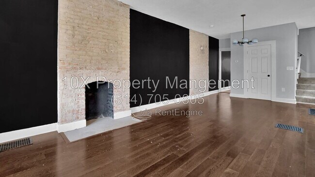 Building Photo - 616 Lilley Ave