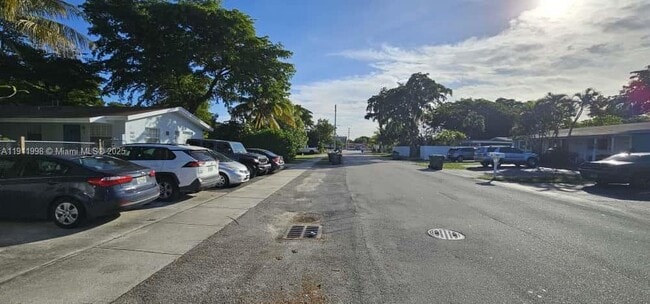 Building Photo - 161 NW 40th St