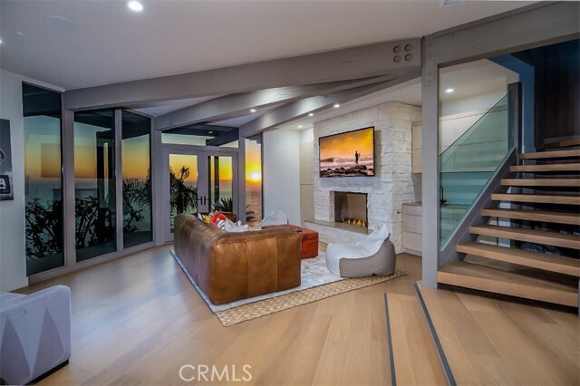 Building Photo - 709 Kendall Dr